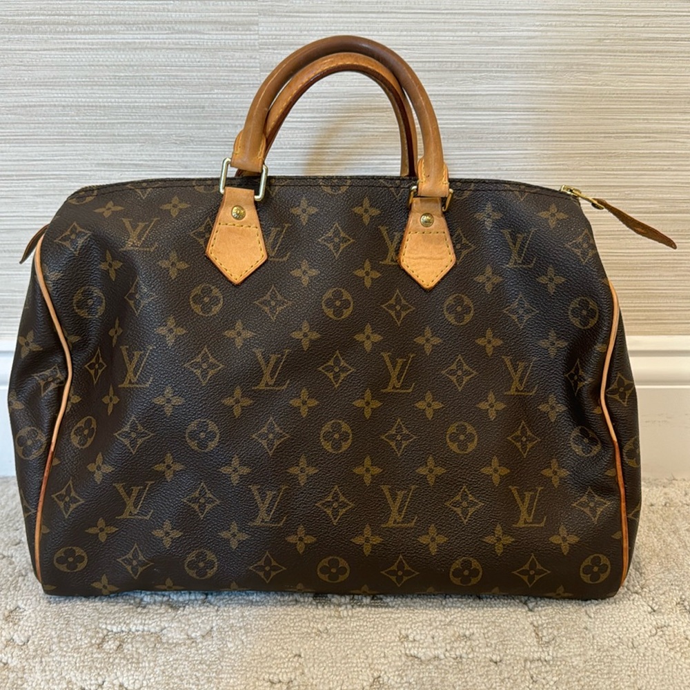 Louis Vuitton Speedy 30